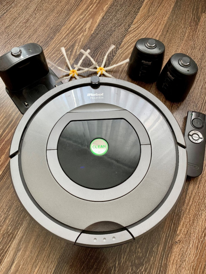 Roboticky vysavac iRobot Roomba 780